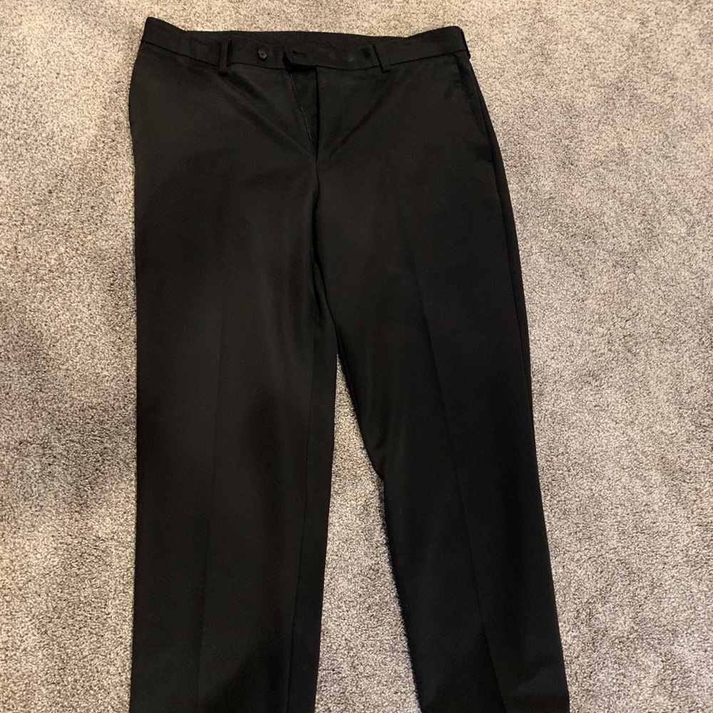 Black IZOD golf pants